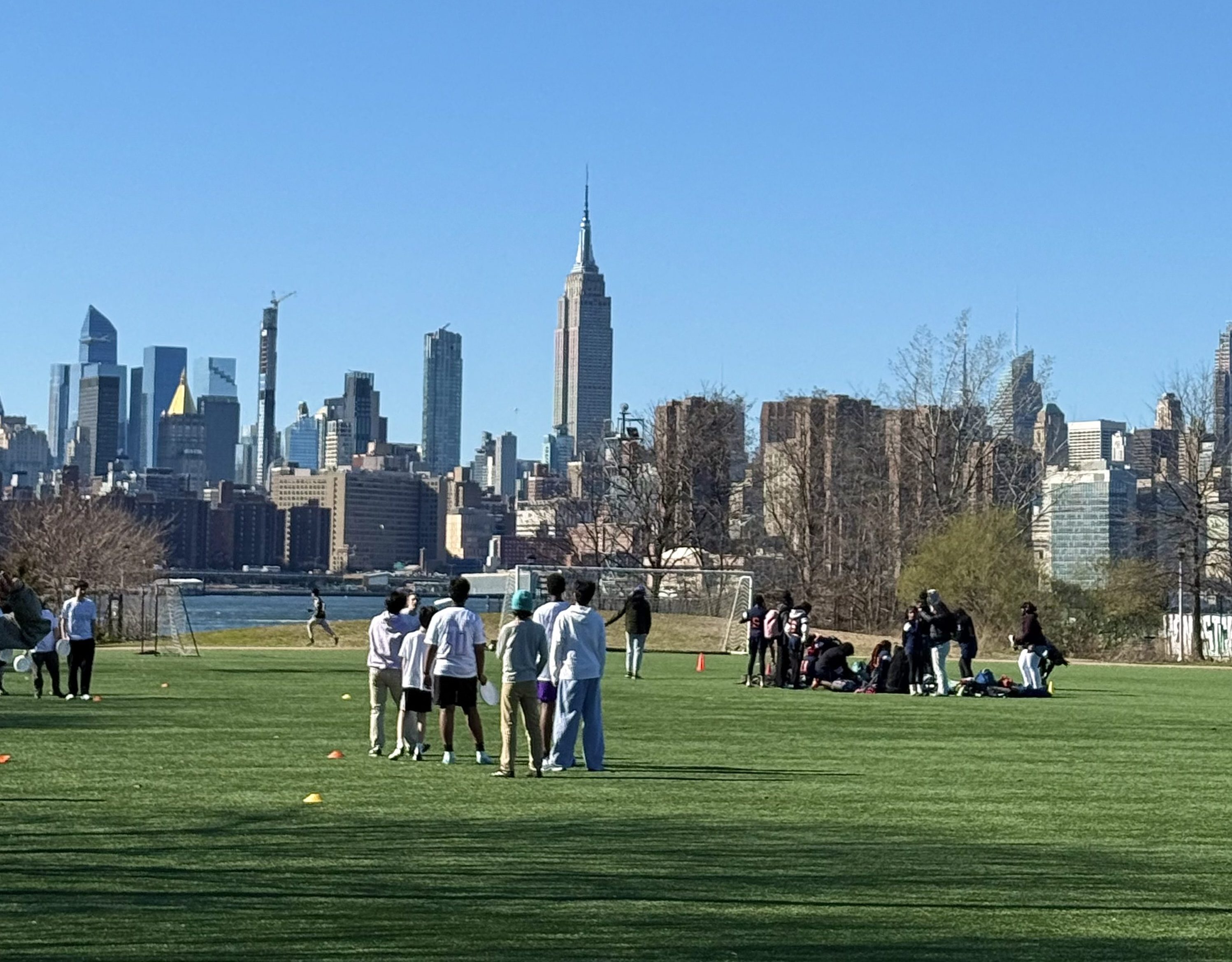 Pet Friendly Restaurant and Bushwick Inlet Park: The Ultimate Dog-Friendly Williamsburg Itinerary